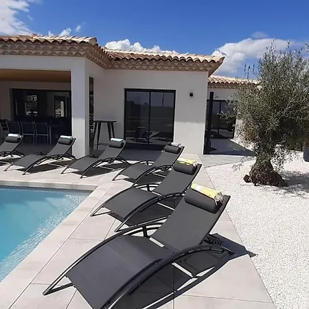 Neuve 4 Etoiles Avec Piscine Et Tres Belles Vues Hotel